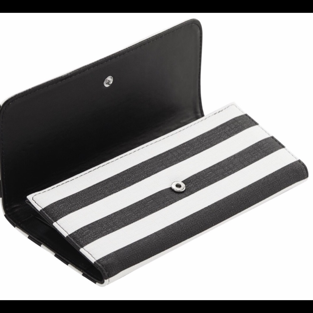 NEW!! KUT from the Kloth Wallet